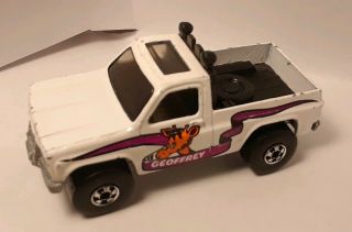 1977 Hot Wheels Diecast Toys R Us Geoffrey Giraffe Truck,  Rare 6