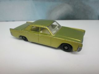 Matchbox/ Lesney 31c Lincoln Continental LIME GREEN Black Plastic Wheels Boxed 2