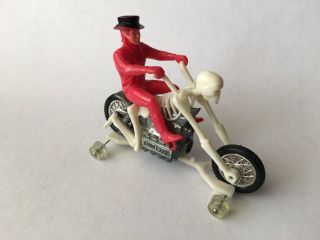1973 Hot Wheels Rrrumblers Bone Shaker W/ Red Rider