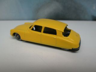 Matchbox/ Lesney 66a Citroen DS19 Yellow / SILVER Plastic Wheels 3