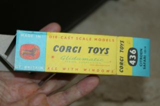Corgi Toys 436 Citroen Safari & its box & Luggage 6