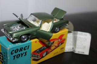Corgi Toys 241 Chrysler Ghia & Its Box Dog In Window & Slip