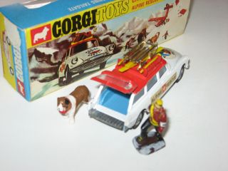 Corgi Toys No.  513 Citroen Safari Alpine Rescue Car Complete With Box 9