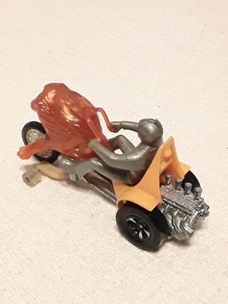 HOT WHEELS REDLINE 1970S RRRUMBLERS CENTURION NEAR SPARTAN RIDER 7