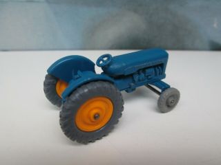 Matchbox/ Lesney 72a Fordson Tractor Blue / Rear YELLOW Hubs / Front GPW Boxed 4