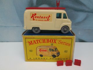Matchbox/lesney 62b Commer Rentaset Van Cream 45 Tread Grey Plastic Wheels Boxed