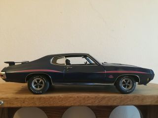 Gmp Die - Cast 1:18 Cond.  Blue 1970 Pontiac Gto Hdtp.  400 Ram Air V8