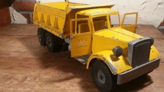 Smith Miller yellow dump truck hydraulic M.  IC 10 wheeler - - 7