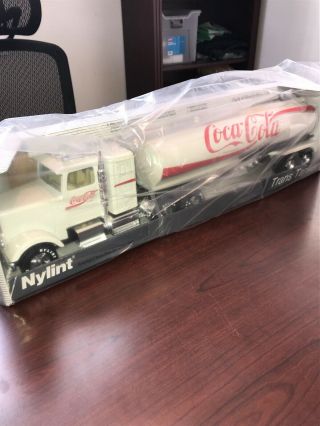 Xrare Nylint Coca Cola Freightliner 18 Wheeler Tanker Semi Truck No.  315 Nib