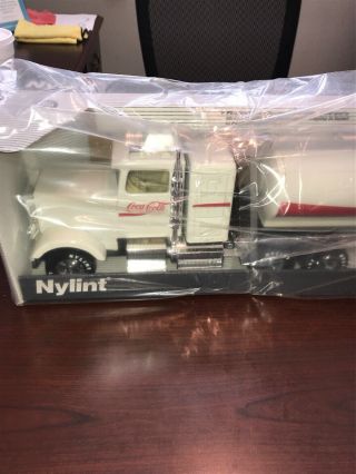 XRare Nylint Coca Cola Freightliner 18 Wheeler Tanker Semi Truck No.  315 NIB 2