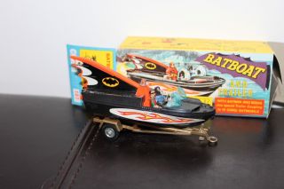 Corgi Toys 1969 107 Batboat And Trailer And Box,  Batman & Robin