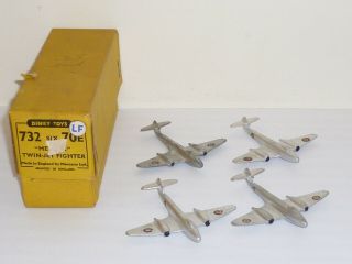 DINKY TOYS No.  70e GLOSTER METEOR 1946 - 49 TRADE BOX 4 MODELS RARE 2