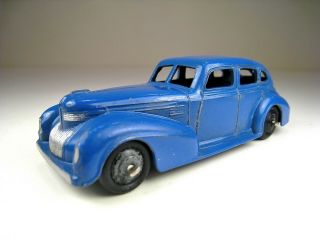 Dinky Toys 39e 1939 Chrysler 4 Door Sedan
