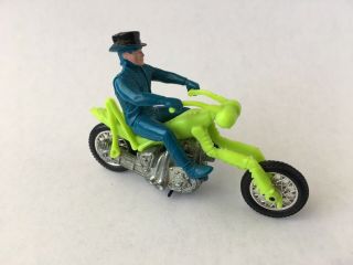 1973 Hot Wheels Rrrumblers Preying Menace Blue Top Rider