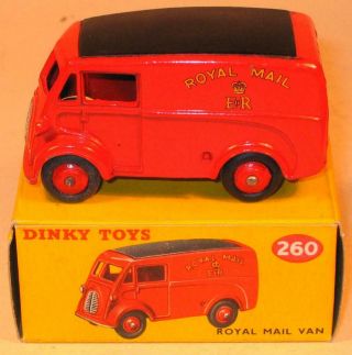 Dinky Toys No 260 Morris 10 Cwt Van " Royal Mail ".  Boxed