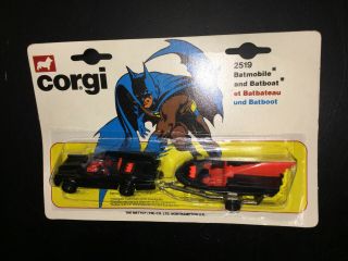 Vintage Corgi Batmobile & Batboat MOC 1979 NIP 2519 mettoy excellet 2