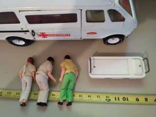 Vintage 70 ' s Tonka Rescue Van,  Ambulance,  White,  Stretcher,  3 People 3