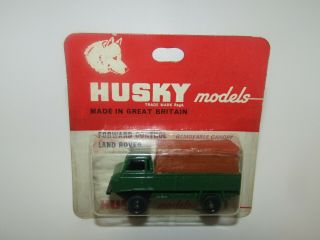 Husky Models No 11 Land Rover Flat Green - Blister Card