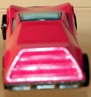 DTE 1973 HOT WHEELS REDLINE 6976 FLUORESCENT PINK BUZZ OFF W/WHITE INTERIOR 4