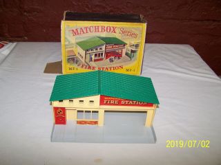 Matchbox Mf - 1 Fire Station With Rare Green Roof & Box