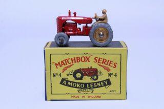 Fantastic Matchbox Moko Lesney No.  4 Massey Harris Tractor Metal Wheel Nearmib
