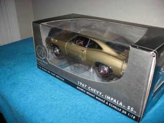 AUTHENTICS 1967 CHEVROLET IMPALA SS396 ERTL AMERICAN MUSCLE 1:18 HIGH DETAIL 5