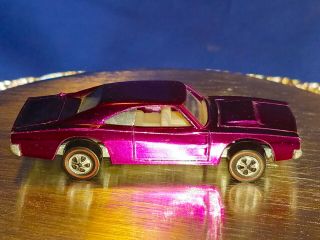 Hot Wheels Redline – Custom Dodge Charger (magenta 1968) Fantastic