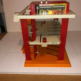 Mattel Hot Wheels Tune Up Tower Motor from 1970 Redlines 2