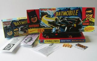 Batman - Corgi 267 - Batmobile - Gloss Black 1960 