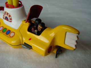 CORGI 803 THE BEATLES YELLOW SUBMARINE - 100 1969 - see my other items 7