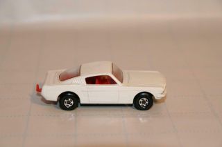 Matchbox Model: Superfast Mb9 Mustang (white W/ Red Interior)