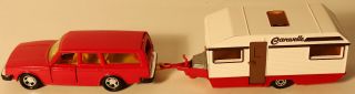 Dte Lesney Matchbox Superkings Sk - 69 Red Volvo W/white & Red Europa Caravan