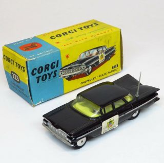 Corgi Toys 223 - Chevrolet Impala State Patrol Police Car Boxed Mettoy Playcraft