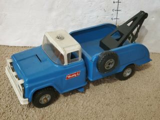 Vintage 1960 Pressed Steel Buddy L Flat Tire Tow Truck With Flashing Light