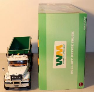 DTE 1:34 FIRST GEAR 19 - 3441 WASTE MANAGEMENT MACK ROLL OFF REFUSE TRUCK NIOB 3