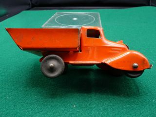 VINTAGE WYANDOTTE MARX 6” ROOSTER COMB PRESSED STEEL DUMP TRUCK 2