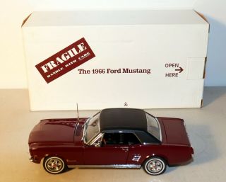 Dte 1:24 Danbury Maroon/black 1966 Ford Mustang Niob