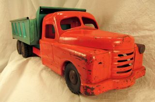 Vintage Structo Toy Hydraulically Operated Dump Truck Pressed Steel 1950s 2