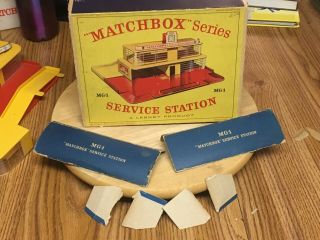 Matchbox Gift Set mg - 1 Service Station in type D box 2