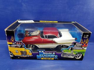 1956 Olds 88 1:18 Diecast Muscle Machines Funline 71166 Nos