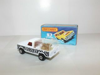 MATCHBOX S/F NO.  57C FORD PICK UP WILD LIFE TRUCK WHITE,  BROWN LION CLEAR CAP MIB 3