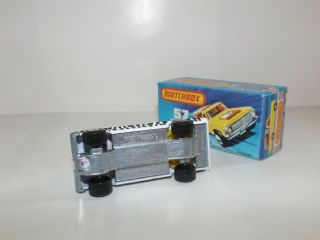 MATCHBOX S/F NO.  57C FORD PICK UP WILD LIFE TRUCK WHITE,  BROWN LION CLEAR CAP MIB 5
