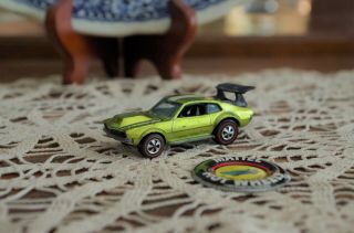 1969 Hot Wheels Redline Mighty Maverick Lime Green,  With Button
