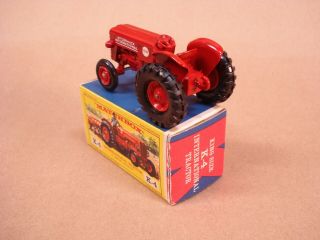 LESNEY MATCHBOX KING SIZE K - 4 INTERNATIONAL TRACTOR 3