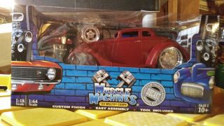 Muscle Machines 1/18 Plus 1/64 Scale 2 - Piece 