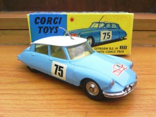 Corgi 323 Monte Carlo Citroen Ds 19 & Box -