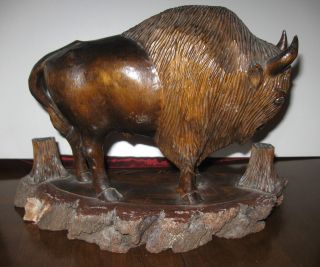 Beau Lg Hand Carving Buffalo On Base Created By Zaklad Rzezbiarski 1974