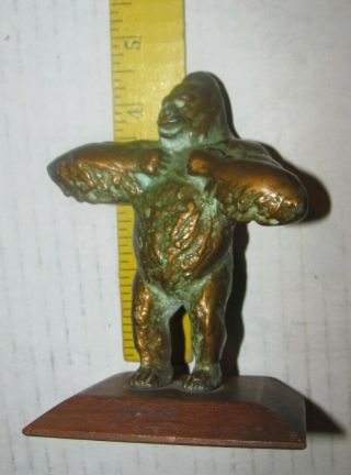 Bronze Like Lead King Kong Gorilla Ape Paperweight Statue 5 